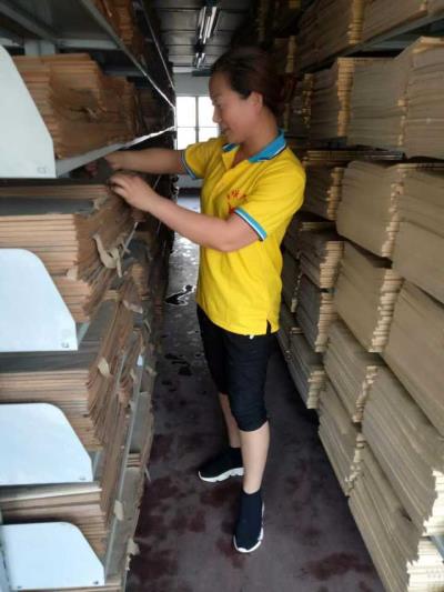 愛心奉獻(xiàn)在圖書館