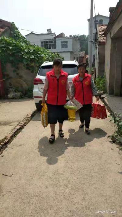 淮南義工聯(lián)合會情系抗戰(zhàn)老兵軍烈屬