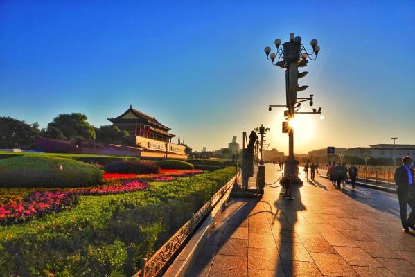 一組來(lái)自天安門廣場(chǎng)的國(guó)慶盛況照片