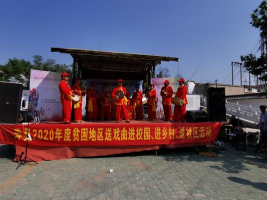 壽縣文化旅游局與百靈鳥灶劇團舉辦送戲曲進校園 進鄉村 進社區文化活動