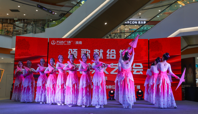舞蹈《桃花語(yǔ)》淮南圖片網(wǎng)模特隊(duì)