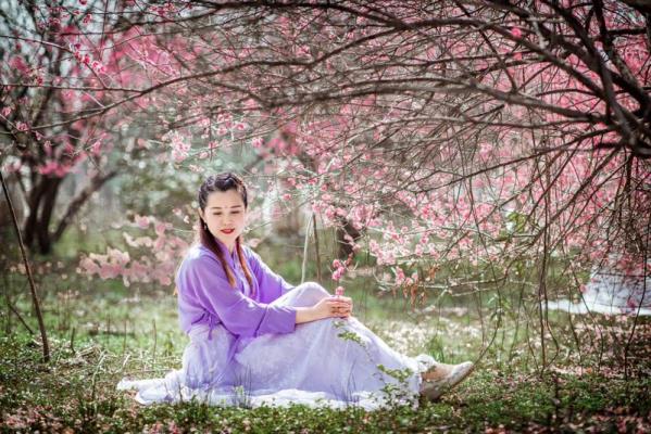 一片相思寄梅園