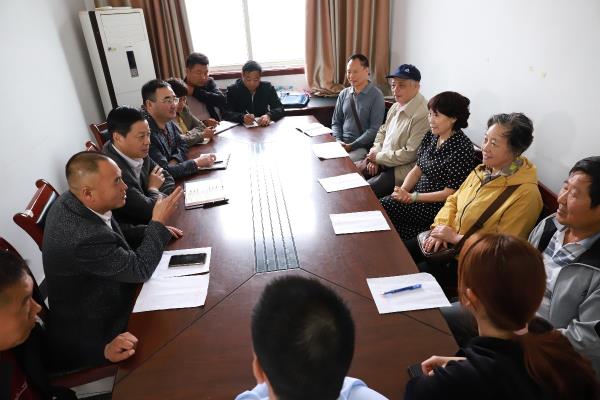 潘集區(qū)平圩鎮(zhèn)以知青精神助力脫貧攻堅(jiān)戰(zhàn)