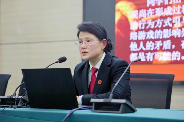 田家庵區關工委參加預防校園欺凌  主題法治報告會