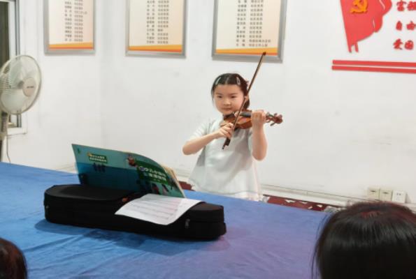 田家庵區(qū)朝陽(yáng)街道舜耕社區(qū)關(guān)工委 開展音樂(lè)展示會(huì)