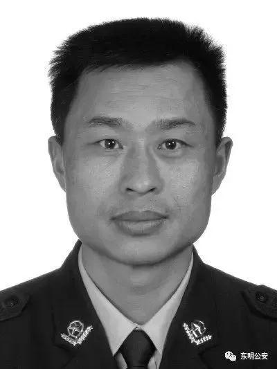 14張新忠e0fe502f26635a2a1bae5edf7269.jpg