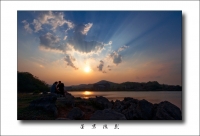 斜陽(yáng)下