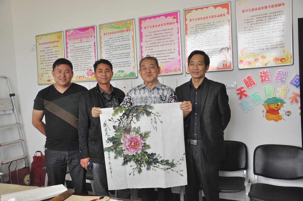 淮南民進(jìn)開展送文化下鄉(xiāng)活動(dòng)