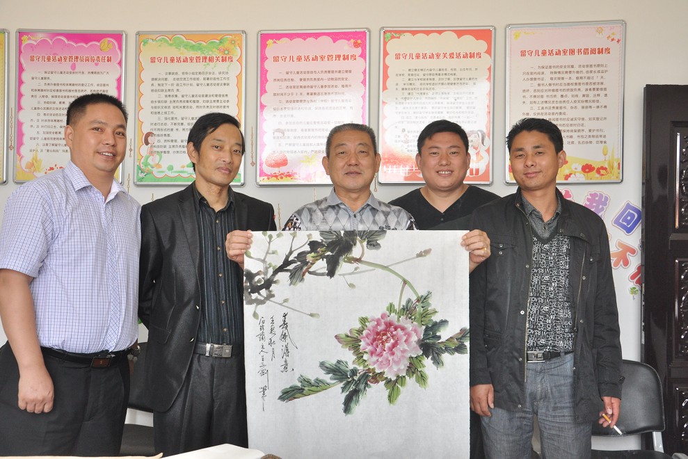 淮南民進(jìn)開展送文化下鄉(xiāng)活動(dòng)