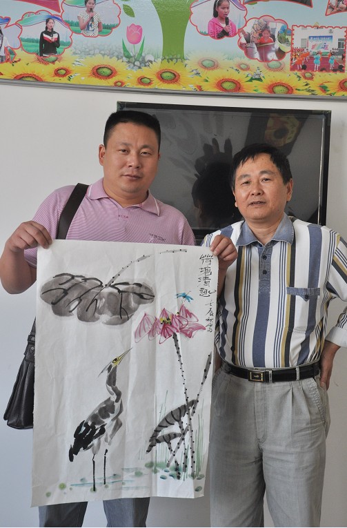 淮南民進(jìn)開展送文化下鄉(xiāng)活動(dòng)