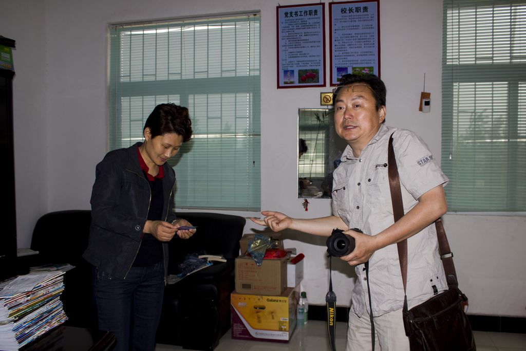 宋哥下鄉(xiāng)送溫暖