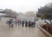 上窯洞山寺廟過臘八節